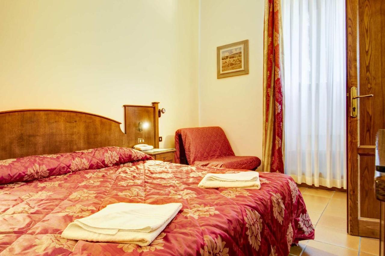 Hotel Residence Villa Rioddi ヴォルテッラ エクステリア 写真