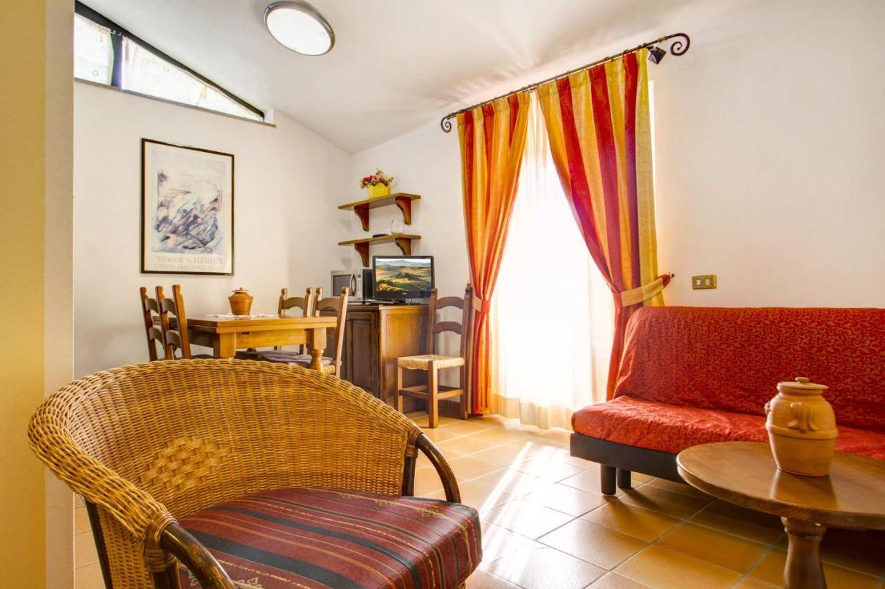 Hotel Residence Villa Rioddi ヴォルテッラ エクステリア 写真