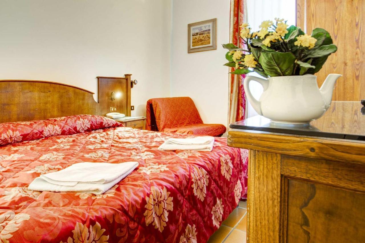 Hotel Residence Villa Rioddi ヴォルテッラ エクステリア 写真